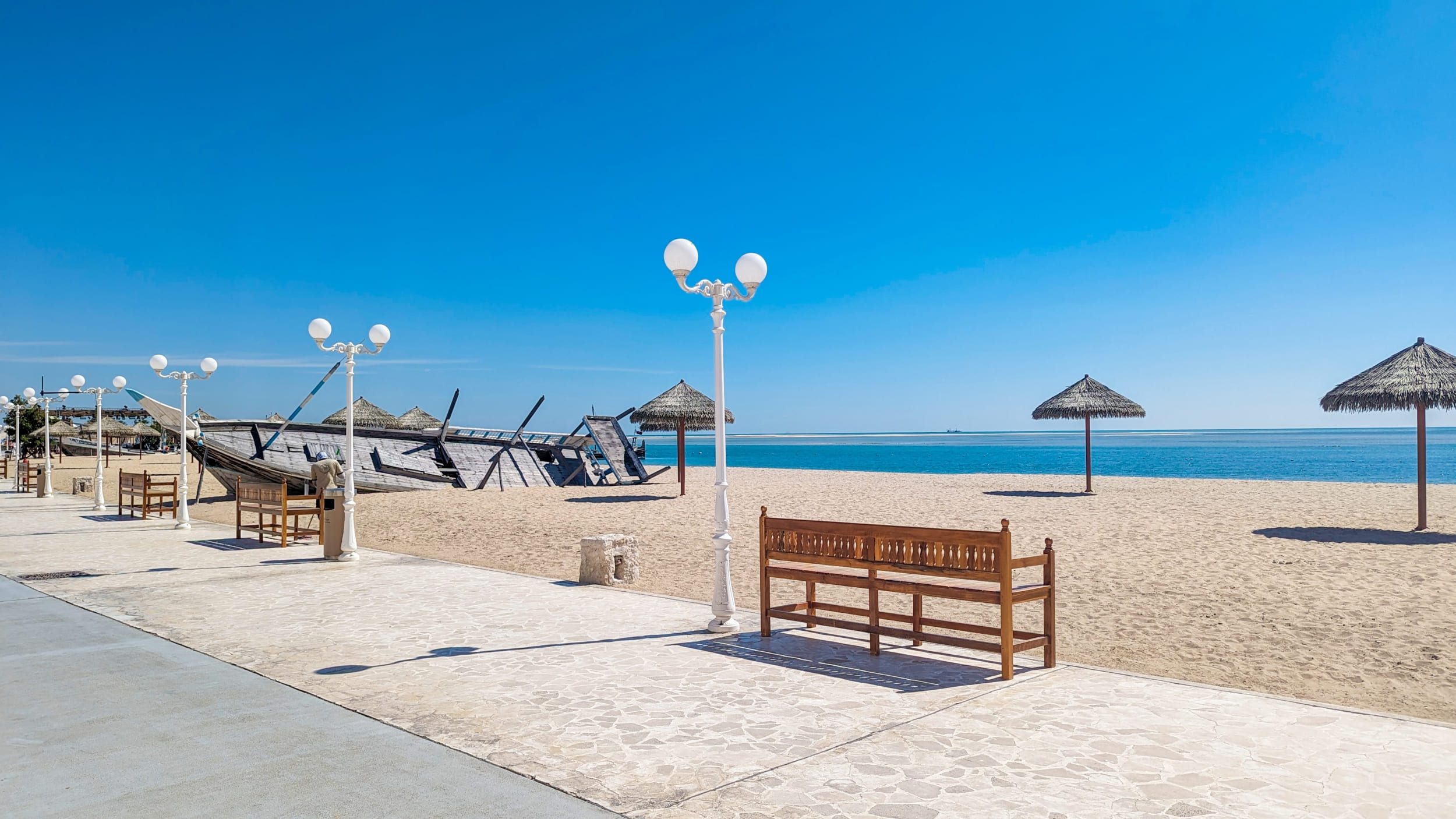 The promenade along the sand beach at Al Wakrah